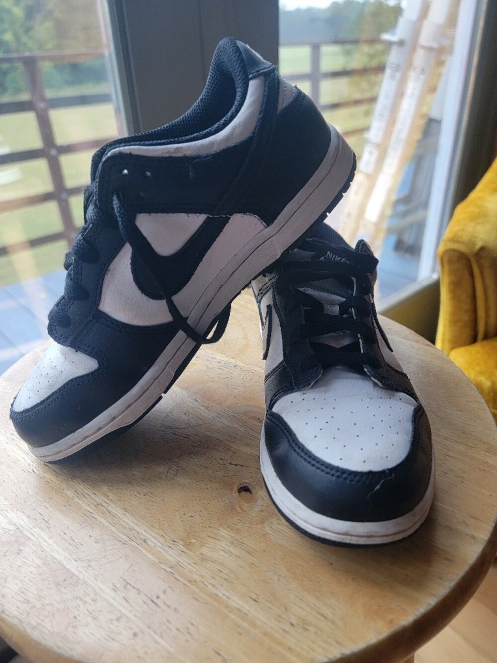NIKE Panda Dunks YOUTH size 3